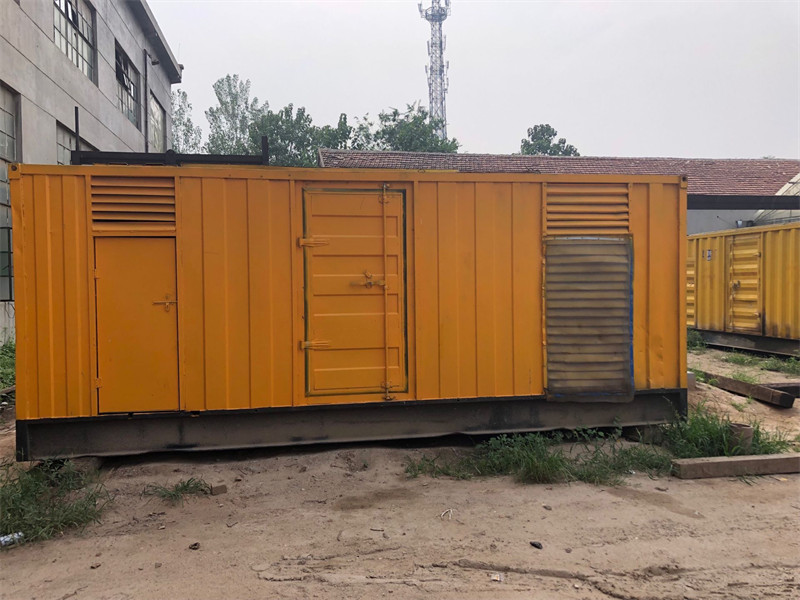 昂仁柴油发电机如何判断新机油是否已经完全充满机油滤清器？