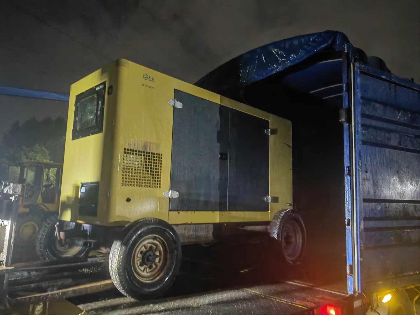 昂仁如何根据负载特性选择合适的柴油发电机？