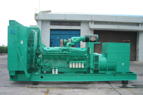 昂仁工厂发电机应急发电时如何更准确地检查发电机状态？