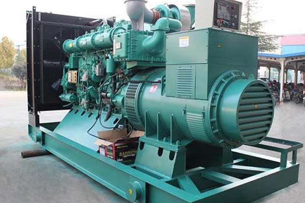 昂仁工厂发电机应急发电中如何优化燃油储备管理？