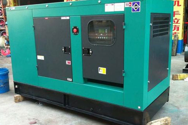 昂仁如何检查机油的使用时间？