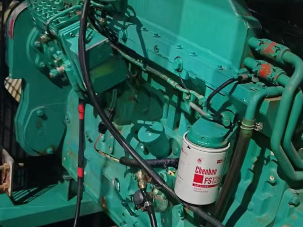 昂仁如何确定新的发电机组控制系统是否与原系统兼容？